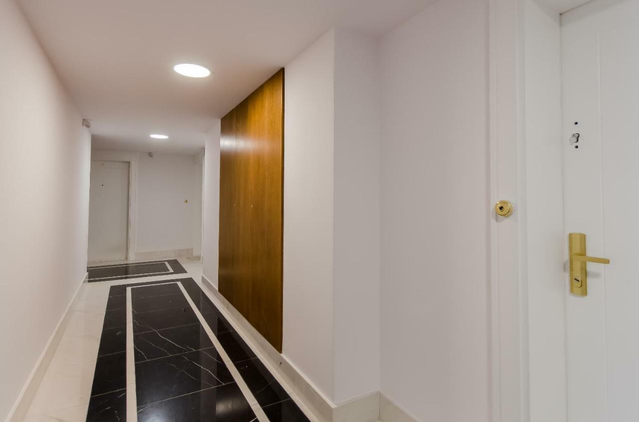 Apartamento Kazimierz Penthouse With Private Terrace Cracovia Exterior foto